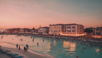 Stars und Filme im Rampenlicht: Die 82. Mostra auf dem Lido in Venedig